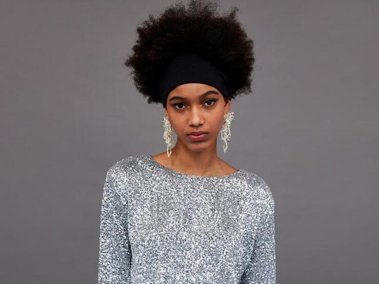 Fotos: 12 prendas metalizadas de Zara para lucir tanto de día como de noche