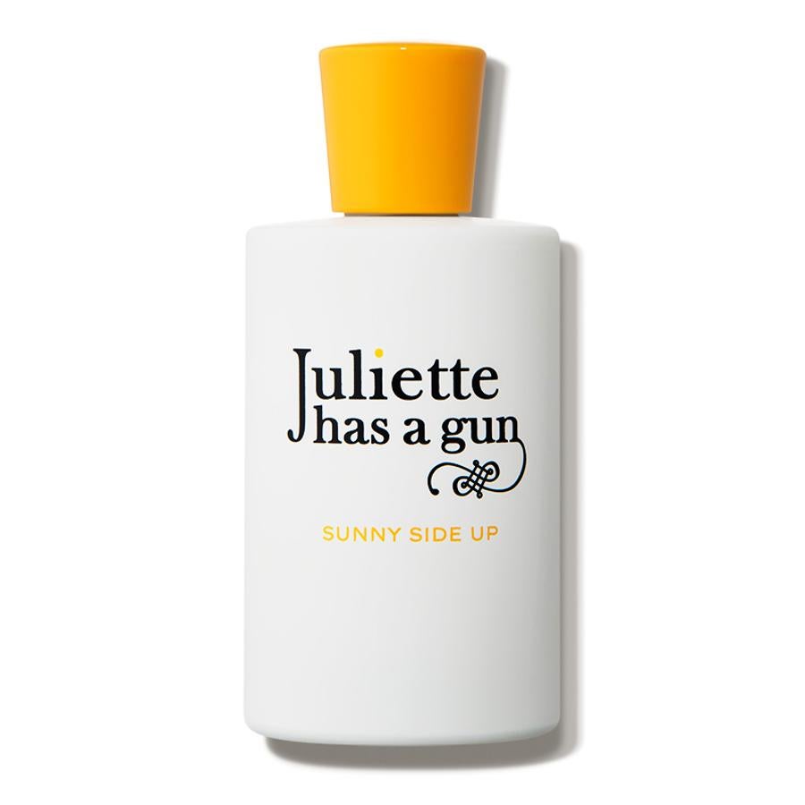 Luminoso como un rayo de sol es este aroma que se inspira en la felicidad mas absoluta (y en el submarino amarillo de The Beatles) con su absoluto de mantequilla de iris y su acorde de crema de sándalo.  Sunny Side Up de Juliette has a gun .