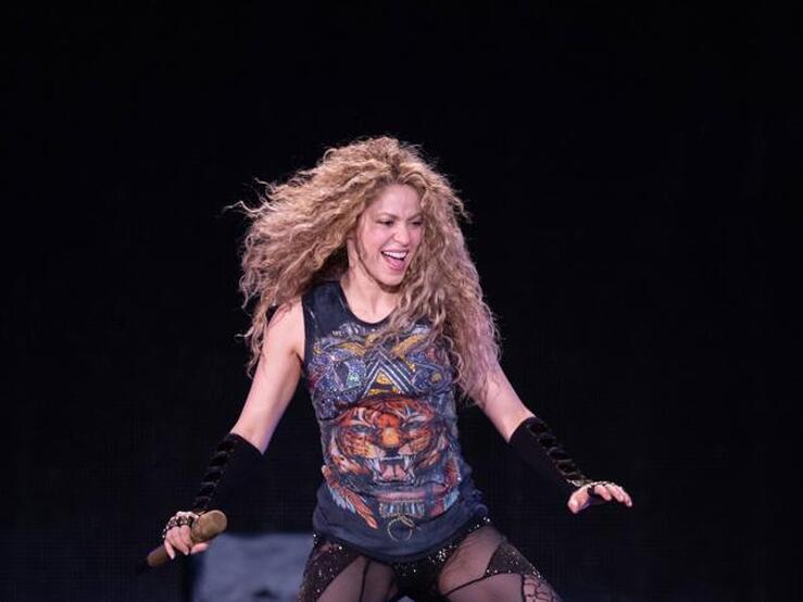 Fotos: Shakira se vuelve a subir a un escenario tras sus problemas con las cuerdas vocales