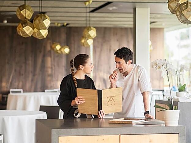 Eneko Atxa y Cristina Gómez Manarel.