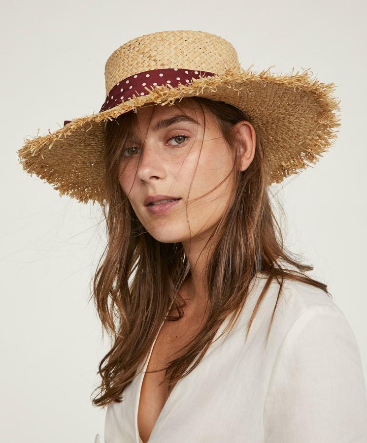 Sombrero con pañuelo de Oysho: 19,99 euros.