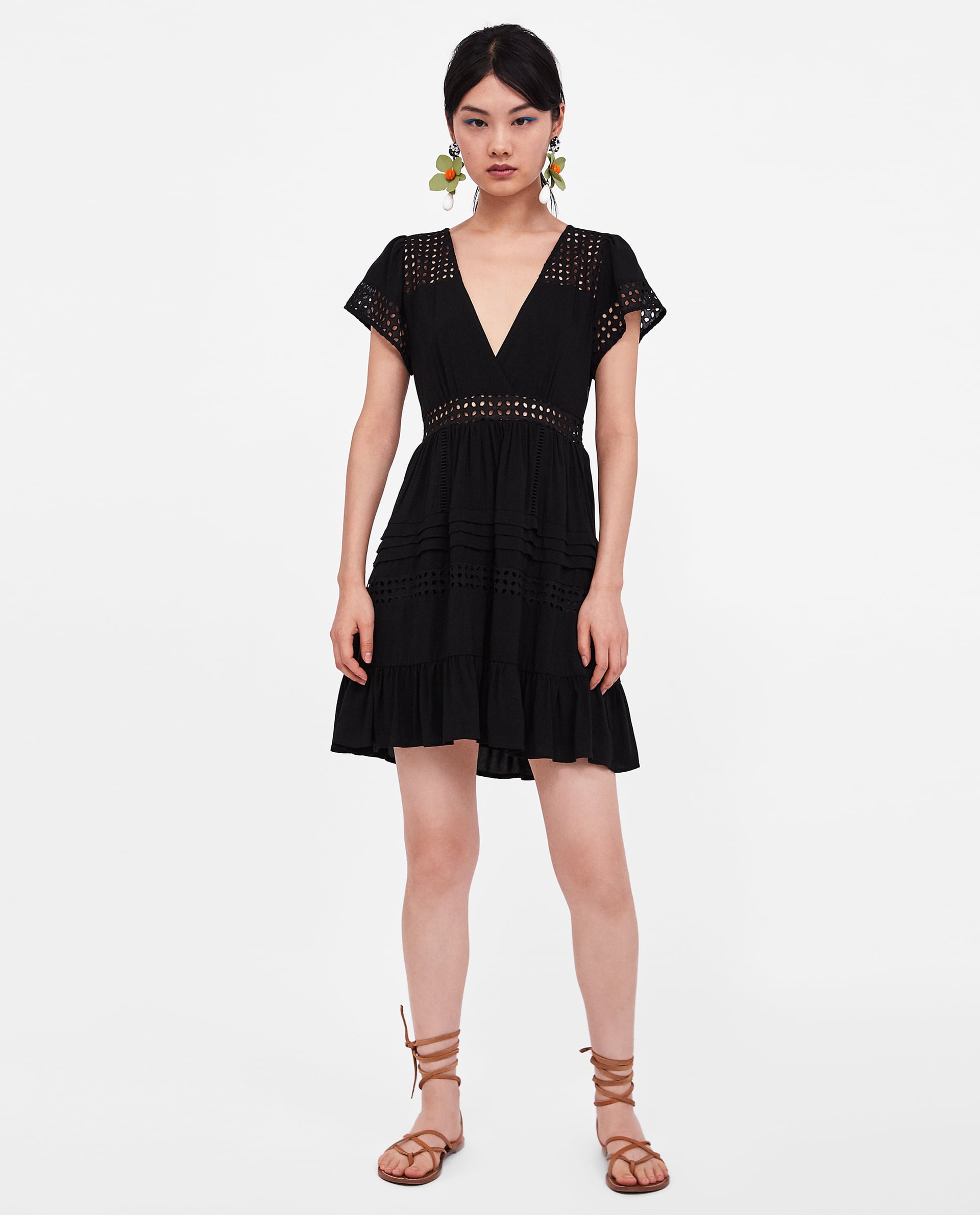 Un caso especial. En negro y corto. Precio: 29,95€