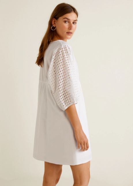 El vestido. Estilo 'baby doll'. Precio: 39,99€