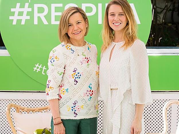 Galería. La directora de Mujerhoy, Charo Carrera y la actriz Manuela Vellés.