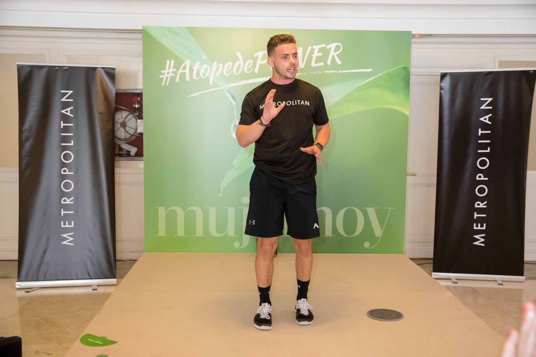 Jaime Sánchez fue uno de los monitores del gimnasio Metropolitan Club que se encargó de dar caña a través de una dura clase de Funcional HIIT.