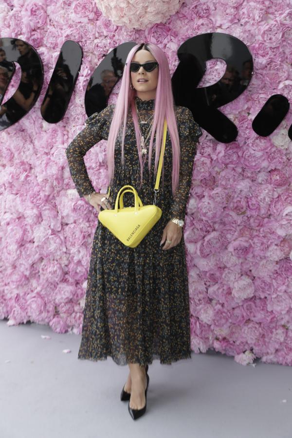 Al desfile no solo acudieron modelos, también hubo una amplia representación de cantantes. Una de ellas, la inglesa Lily Allen.