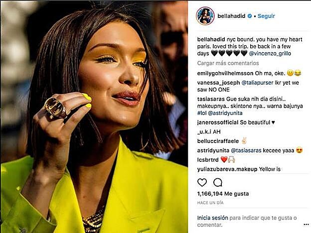 Si nos quedara tan bien como a Bella el amarillo neón, lo llevariamos todos los días.