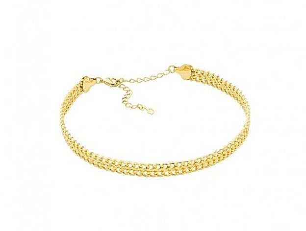 Snake choker, 45 euros.