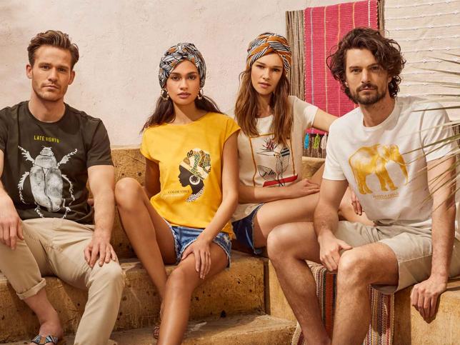 La colección incluye cuatro camisetas de mujer y seis de hombre.