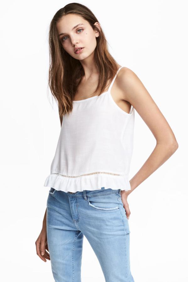 Top de tirantes amplio y volantes en el bajo, 8,99 euros.