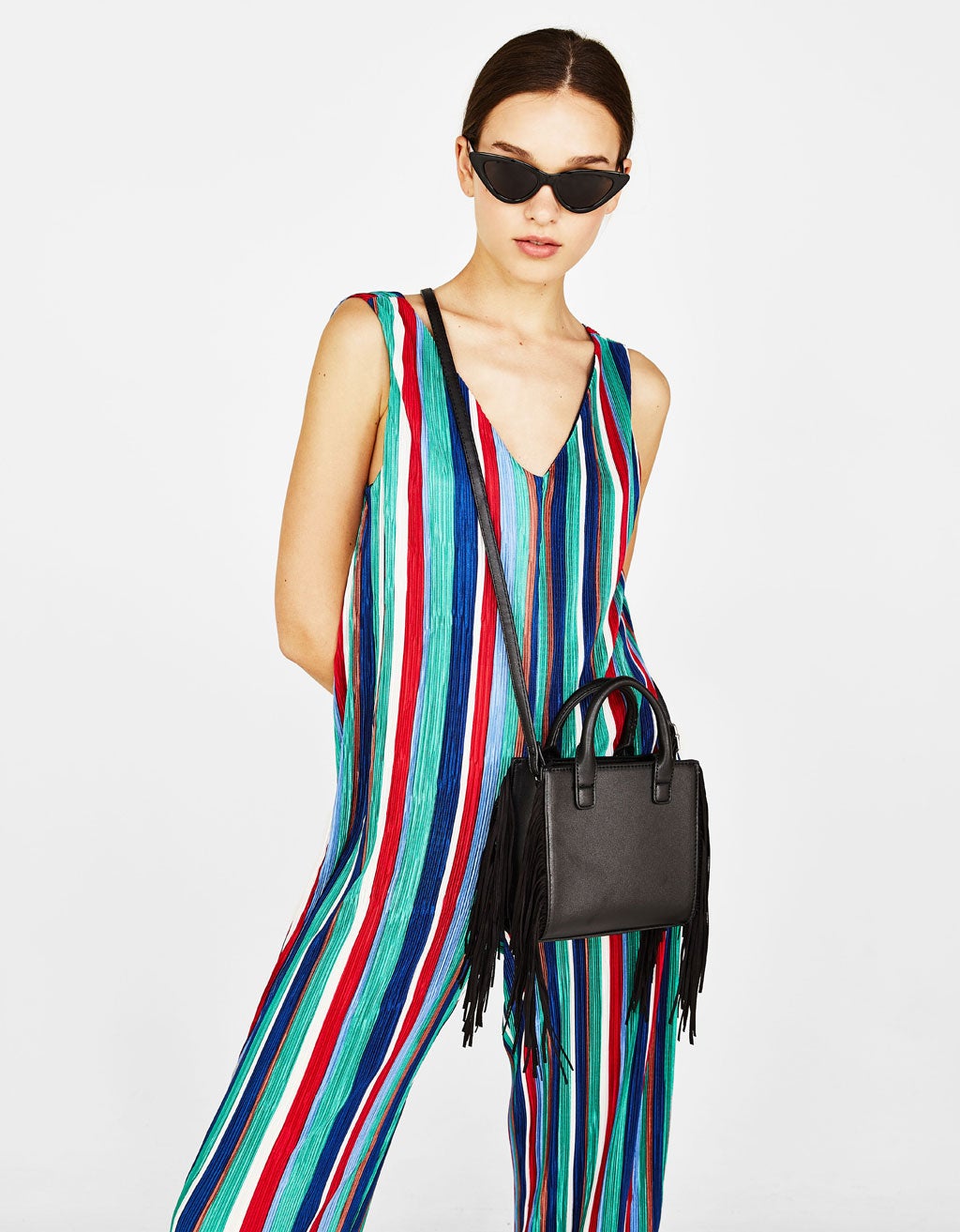 Bolso con flecos de Bershka: 5,99 euros.