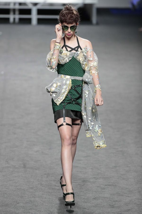 Desfile de Ana Locking en MBFWM.