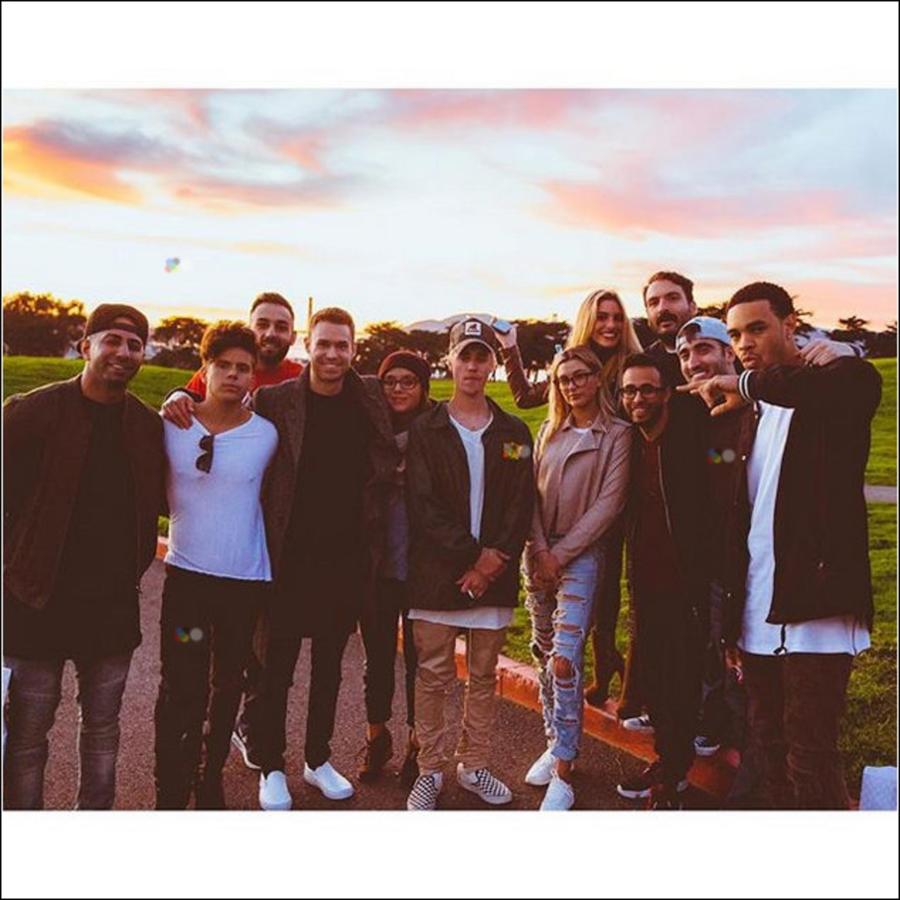 Tanto Justin Bieber como ella comparten su vida privada en sus redes sociales.