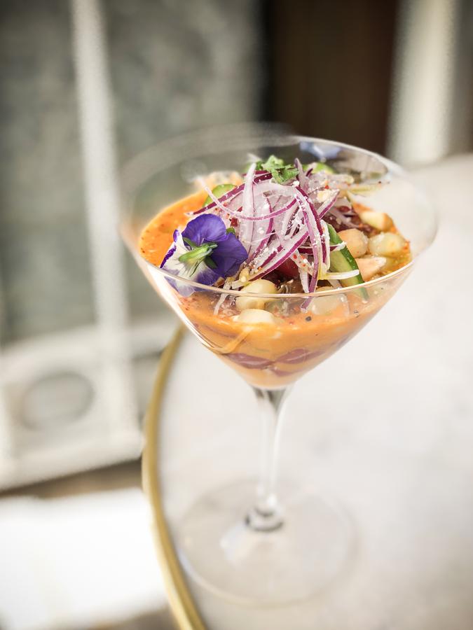 Con leche de tigre de rocoto.