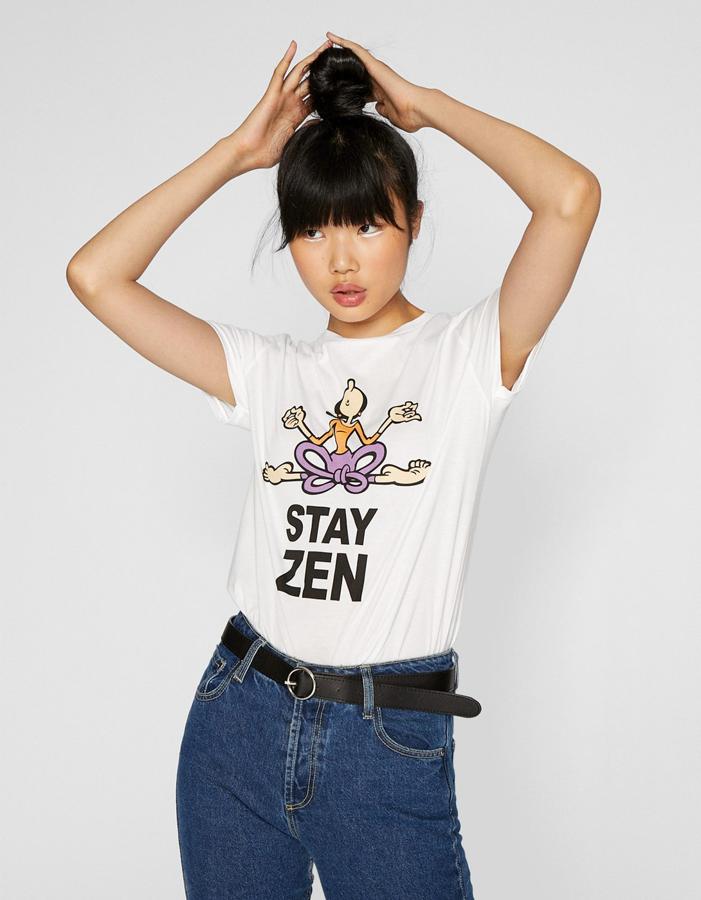 Camiseta estampada con diseño de Olivia, 15,99 euros.