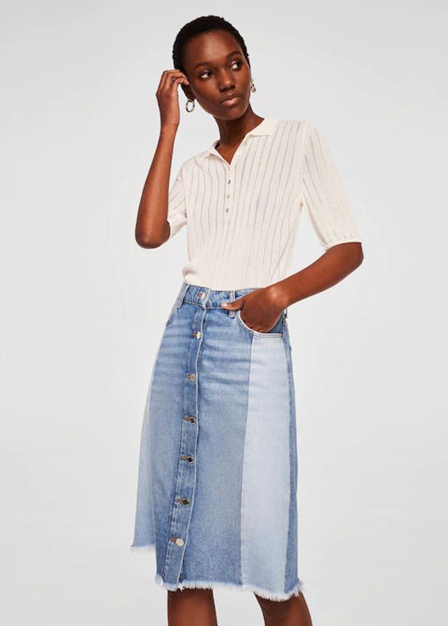 Falda denim con diseño combinado, 9,99 euros.