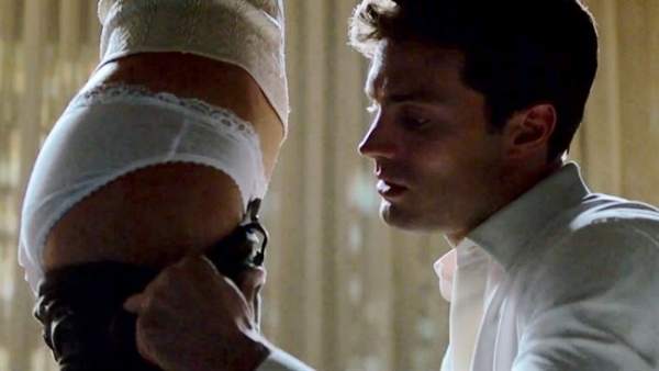 Por supuesto, todas las escenas de las películas de la saga entran en este apartado. ¡Ninguna de ellas tiene desperdicio! Aunque nosotras nos quedamos con todas esas veces que Grey desnudaba a Anastasia...