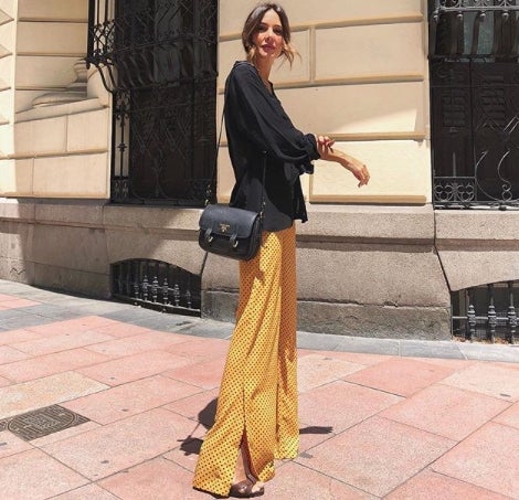 La influencer española que está a pocos meses de ser mamá es muy fan de los pantalones anchos. ¡Como nosotras!