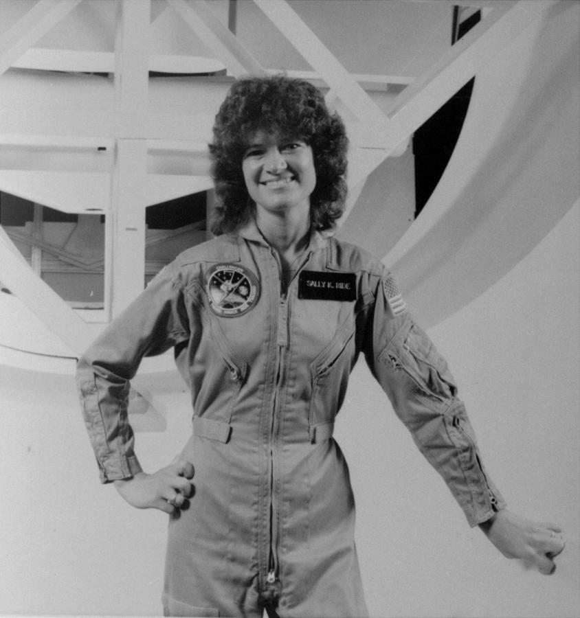 Sally Ride fue la primera mujer estadounidense en llegar al espacio. También fue jugadora profesional de tenis y llevó a cabo estudios en física.