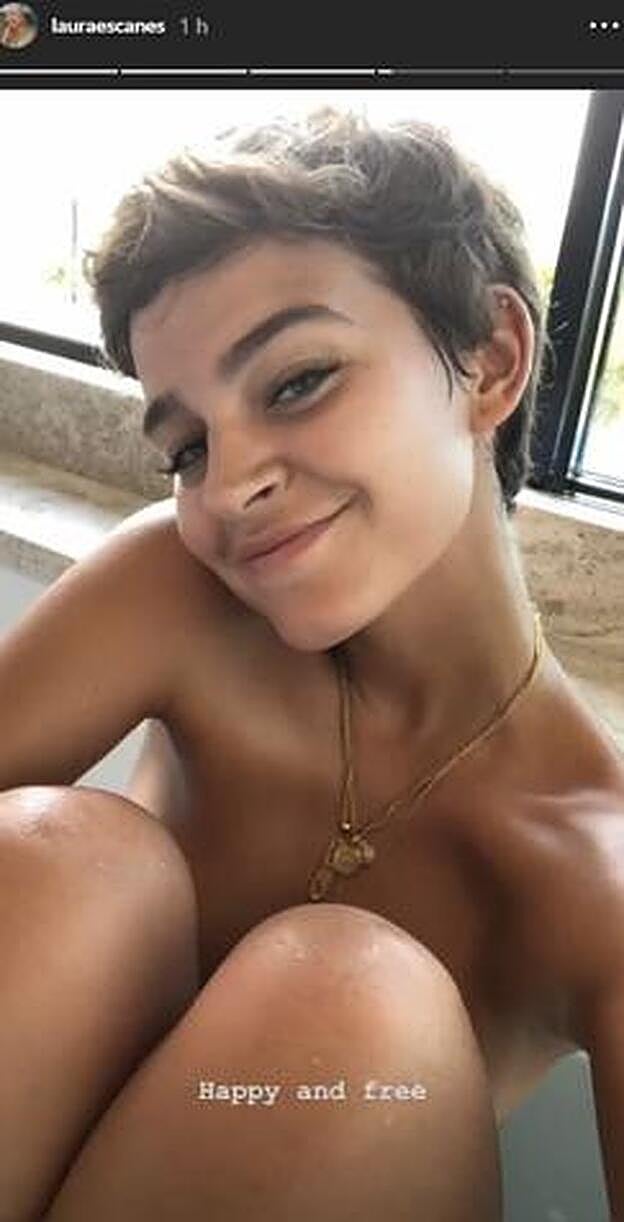 Laura Escanes publica un vídeo desnuda en Instagram.