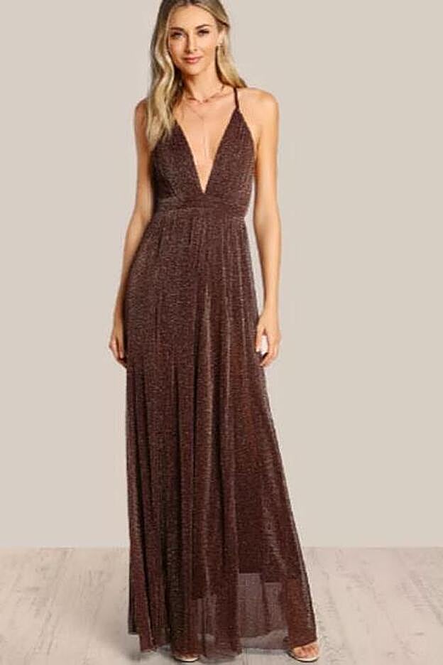 Vestido de tirantes ajustables con brillos, 21 euros.