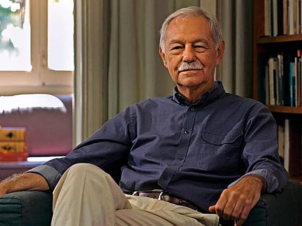 El 4 de septiembre se publica una nueva novela de Eduardo Mendoza.