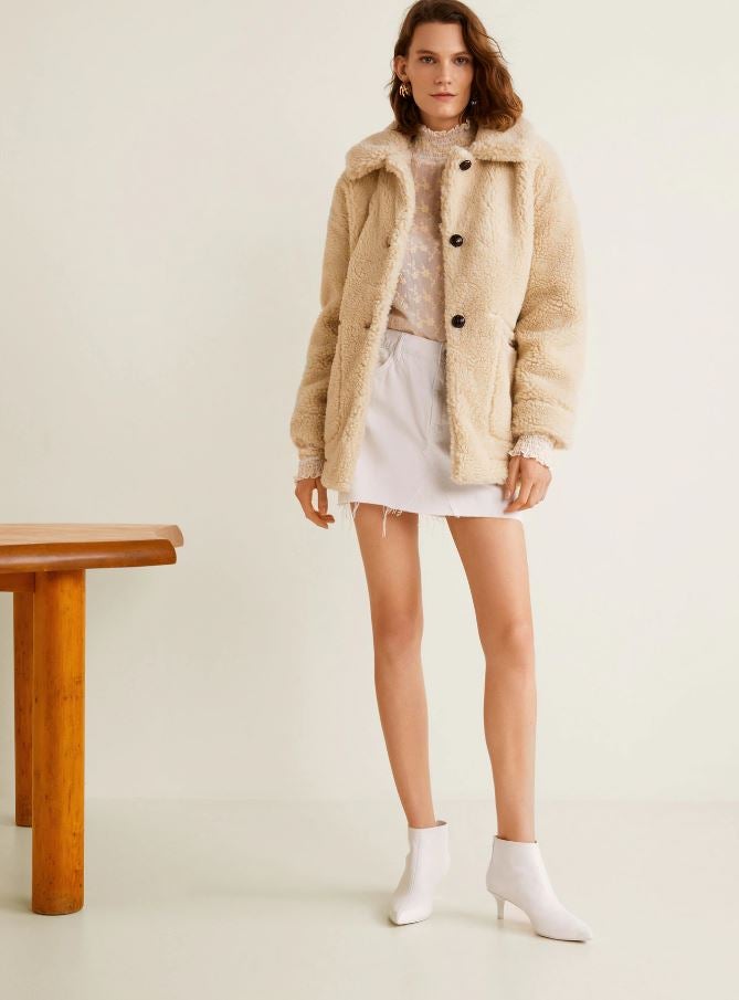 Botín disco. La cremallera es el toque rock'n'roll que un botín noctámbulo como este estaba necesitando (Mango, 49,99 euros).