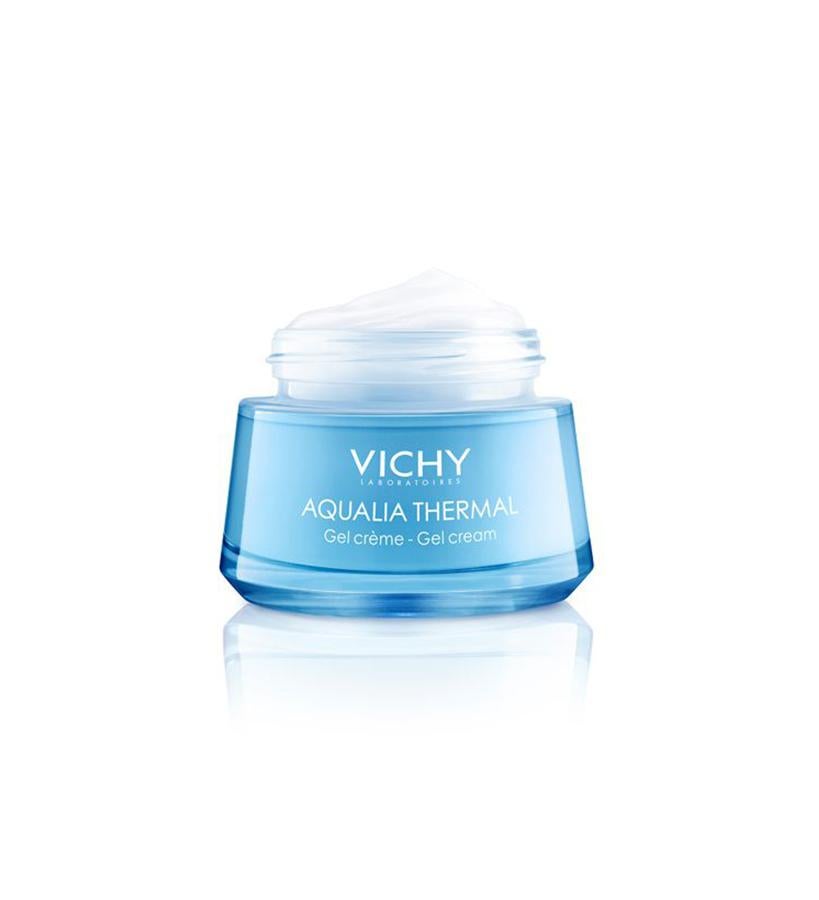 Su formulación está inspirada en las soluciones isotónicas para recargar la hidratación 48 horas y su textura es muy fresca. Hidrata, rellena la piel y cierra los poros al mismo tiempo.  Gel Crema Aqualia Thermal de Vichy  (25 €).