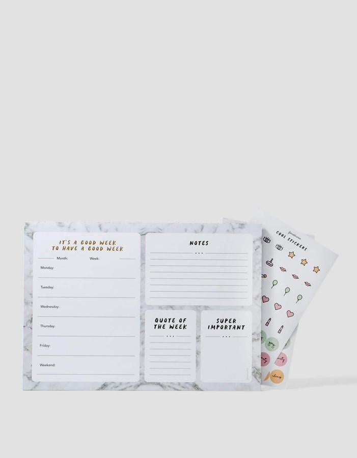 Planner de mesa, de Stradivarius (7,99 euros).