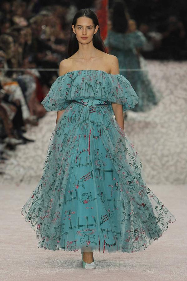 Desfile P/V 2019 de Carolina Herrera, el primero con Wes Anderson como director creativo.