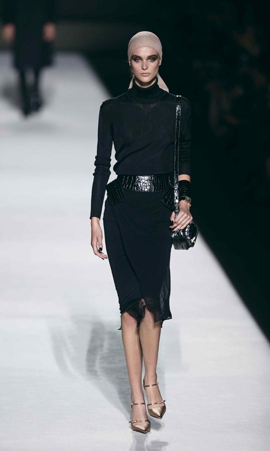 El negro más elegante ha sido una constante en el desfile del diseñador tejano.