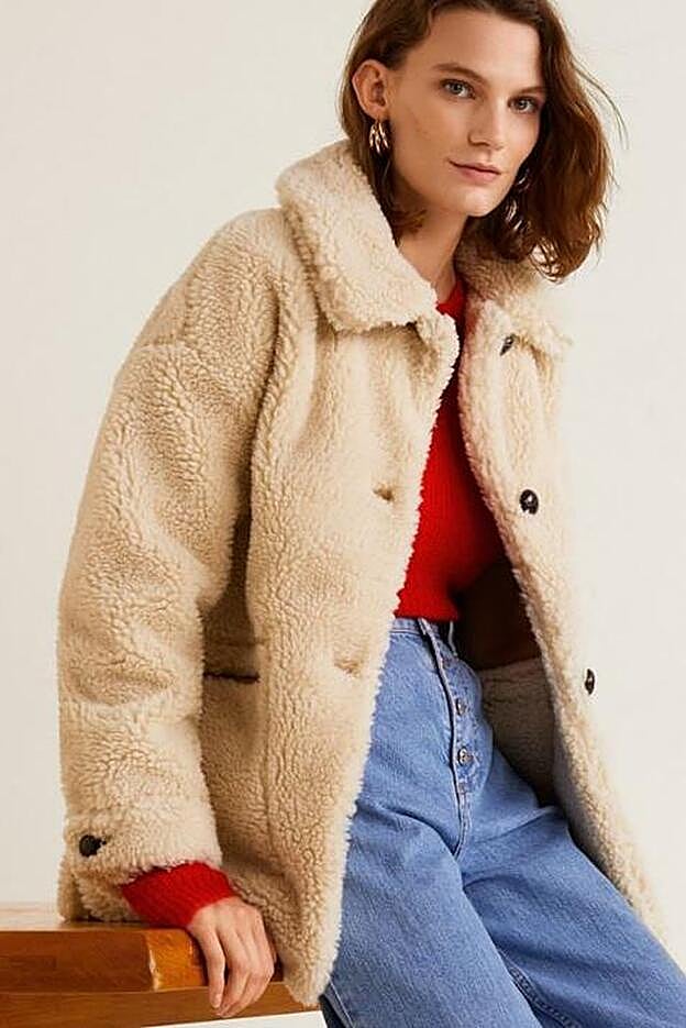 Abrigo borreguito 59,99 € Mango