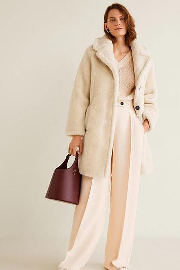 Abrigo pelo solapas 59,99 € Mango