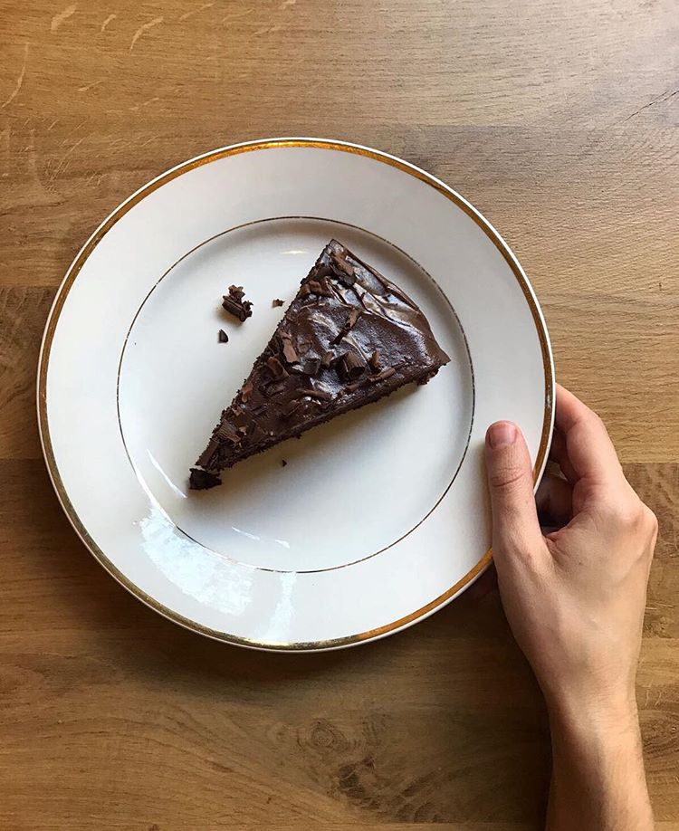 De nuevo una opción vegana y saludable. La tarta de La Colectiva Café está hecha de calabacín, chocolate y "cero animales". ¿Preparada para probar cosas nuevas?Calle Francisco de Rojas, 9 (Madrid.