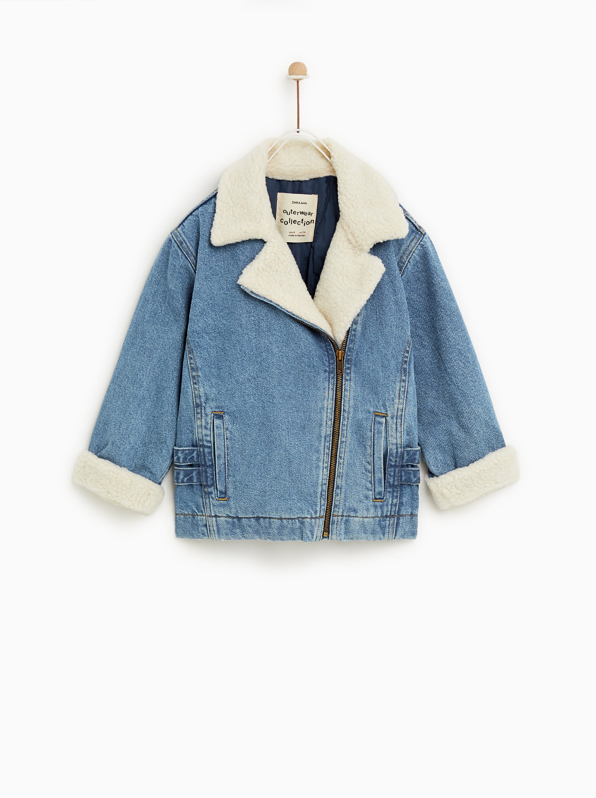 Chaqueta vaquera con borreguil, de Zara Kids: 35,95 euros.