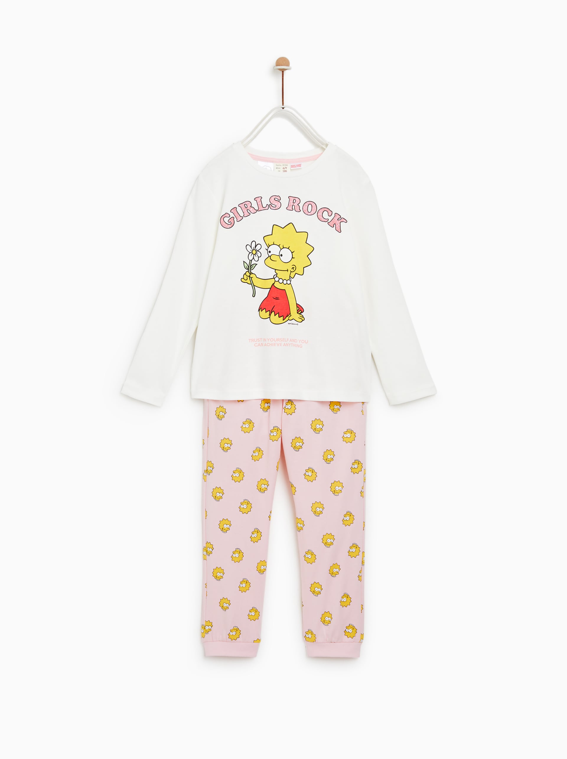 Pijama de Lisa Simpsons de Zara Kids: 15,95 euros.