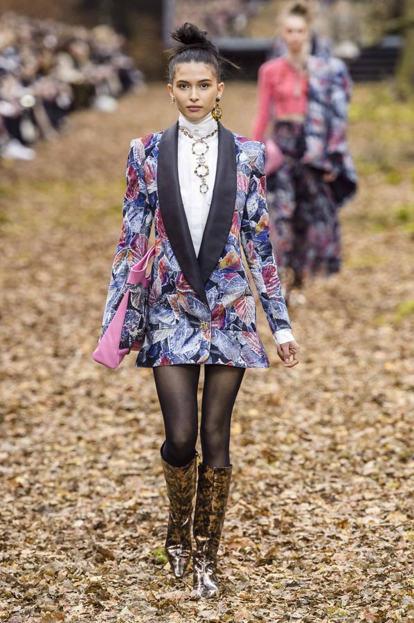 Americana vestido: Chanel. Aquí ya  te avisamos  de que se iba a llevar...