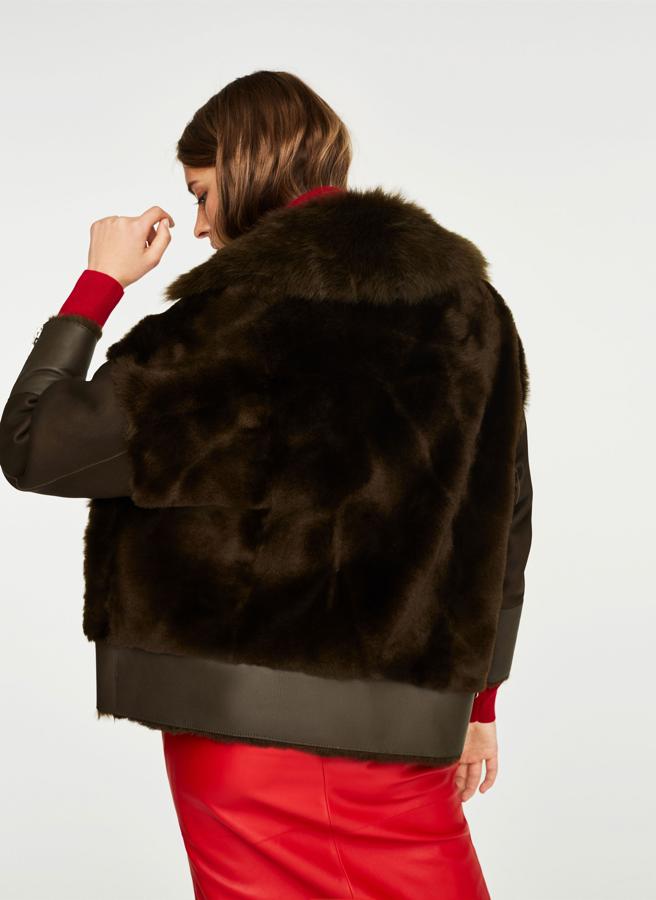 Vale, vas a tener que hacer un desembolso importante con este abrigo de Uterqüe (899 euros), pero es tan bonito...