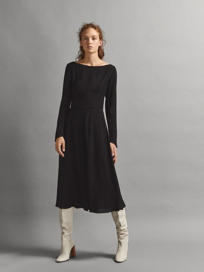 Un básico de fondo de armario, en tejido de lana, de Limited Edition (169 euros).