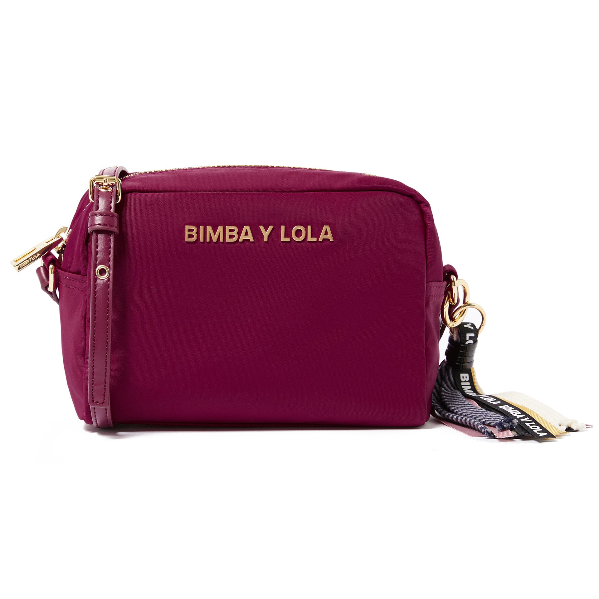 Bolso bandolera rectangular en color frambuesa de Bimba y Lola: 76 euros.