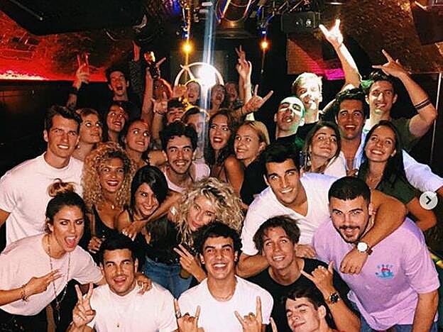 Blanca Suárez con la familia Casas.