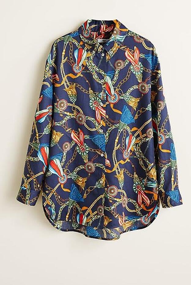 Camisa estampado pañuelo, 39, 99 euros.