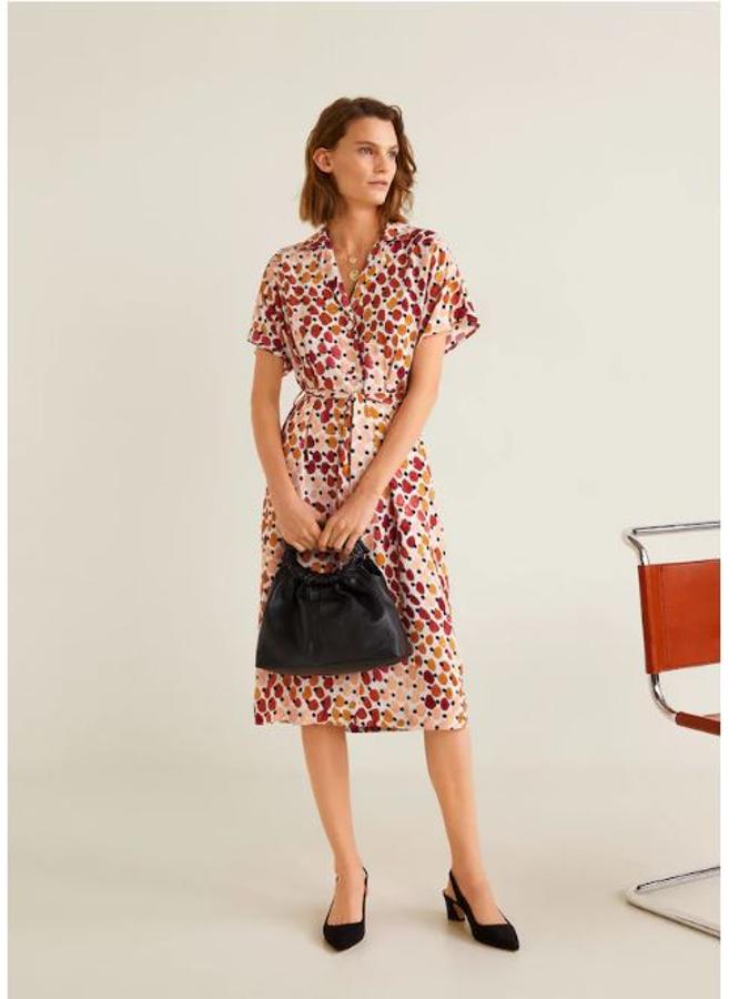 Vestido camisero: 29,99 euros.