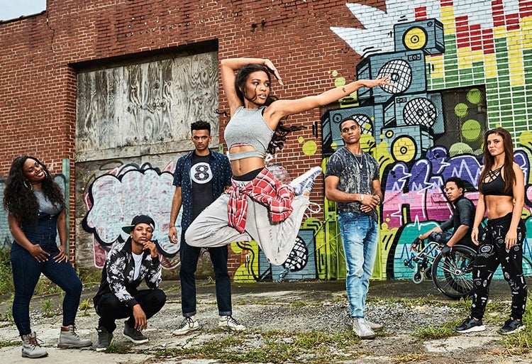 'Step Up: High Water' (YouTube): Serie adolescente, con sus amores y sus odios, centrada en una academia de baile, música y escenografía muy poco convencional. Una especie de mezcla de Operación Triunfo y de Innovation Lab.