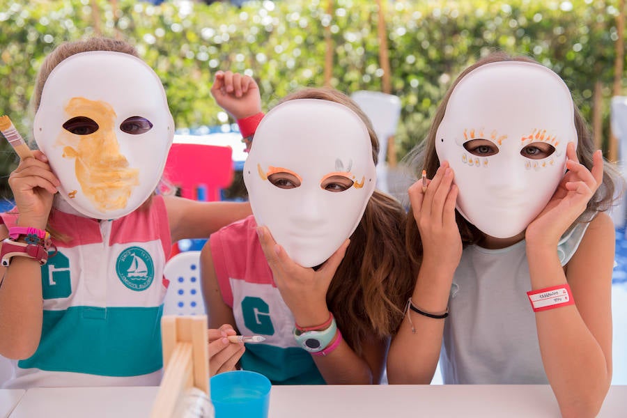 Pintar caretas fue una de las divertidas actividades de la jornada. Fue en el espacio de Ikea, donde los pequeños disfrutaron de lo lindo.