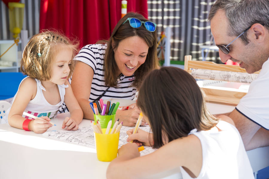 Pintar en familia es más divertido y si es con Ikea, que montó un espacio colorido y acogedor en Go Family... ¡doble diversión!