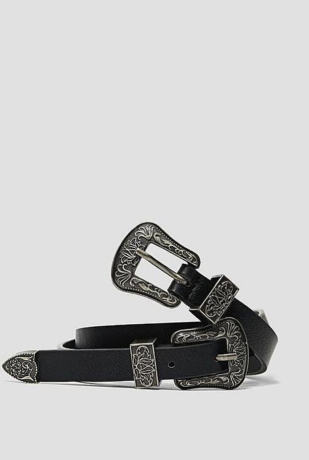 Cinturón con doble hebilla, 5,99 euros.