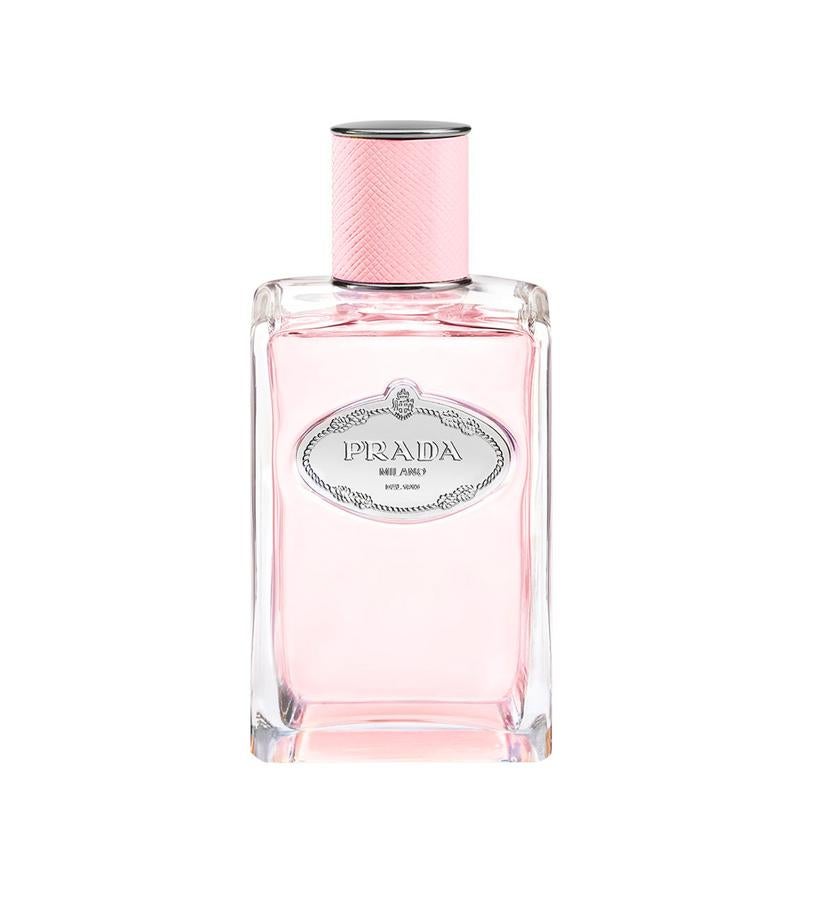 Toda la colección de Infusiones de Prada está recorrida por las notas del iris. En este caso, esta ofrece también el aroma de las rosas de principios de verano (110 €).