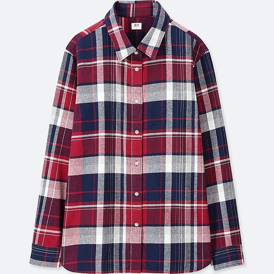 Calentitas, suaves y en una variedad de cuadros (aprovechemos: est temporada se llevan muchísimo) que no verás en otras tiendas. Por 29,90 euros te llevas una prenda confeccionada en 100% algodón prácticamente eterna.