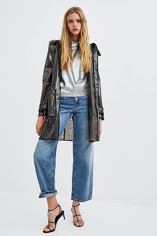 El "animal print" llega también a los chubasqueros.